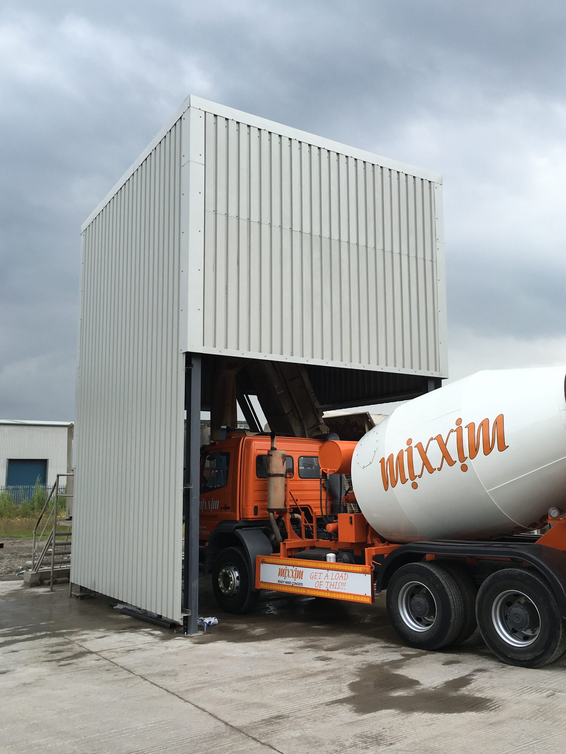 New batching plant designed & erected in Wigan